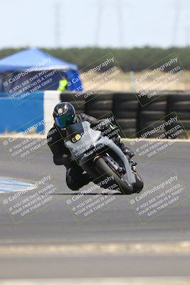 media/Jul-19-2025-TrackDaz (Sat) [[ff1509a44a]]/A Group/12pm (Turn 1)/